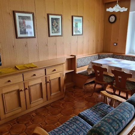 Appartment Deville With Garden Моэна Экстерьер фото