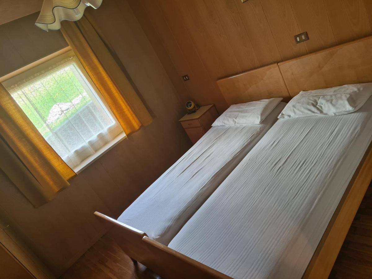 Appartment Deville With Garden Моэна Экстерьер фото